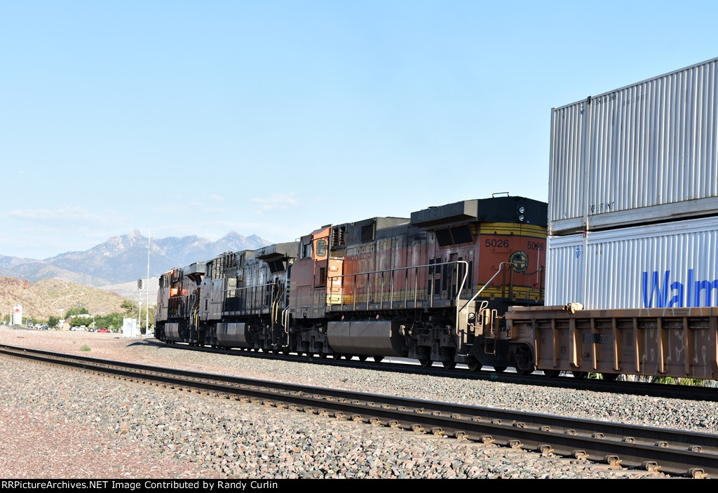 BNSF 8375 East